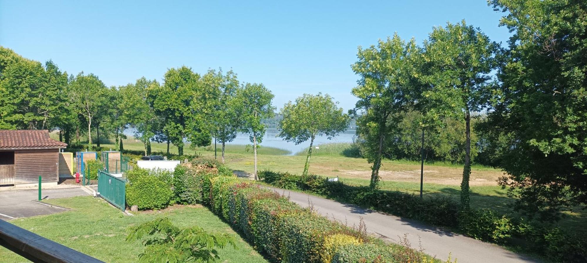 Les Terrasses Du Lac Piscine Et Vue Lac A4 欧雷扬 外观 照片